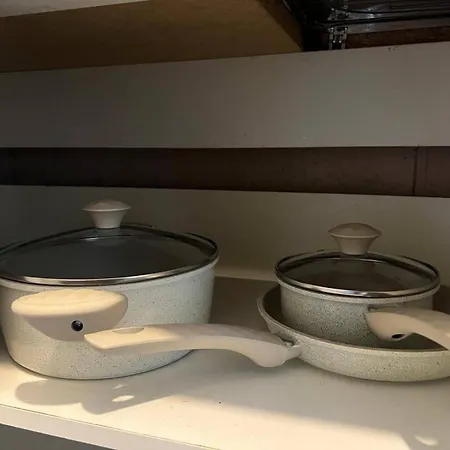 Lena St 3 Bedroom House Sleep 6- Long Contractors-free Parking בית נופש *